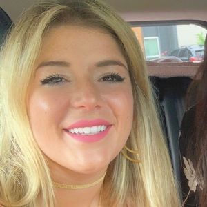 Meet your Posher, Karlie